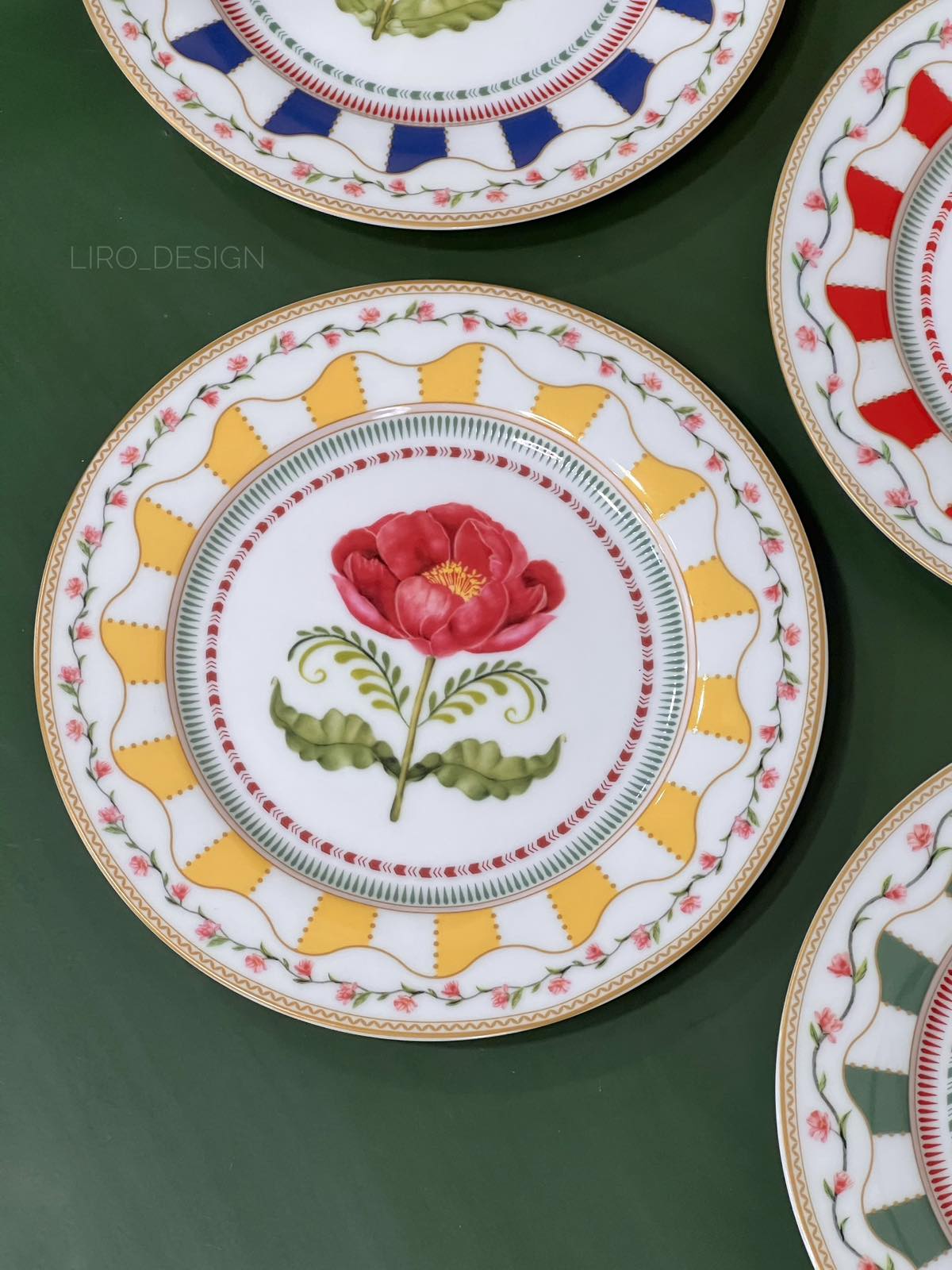 Set de 4 assiettes dessert Flowery