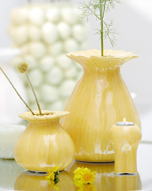 1x Flower vase yellow PM